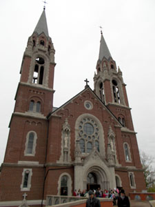 Basilica of the National Shrine of Mary Help of Christians at Holy Hill